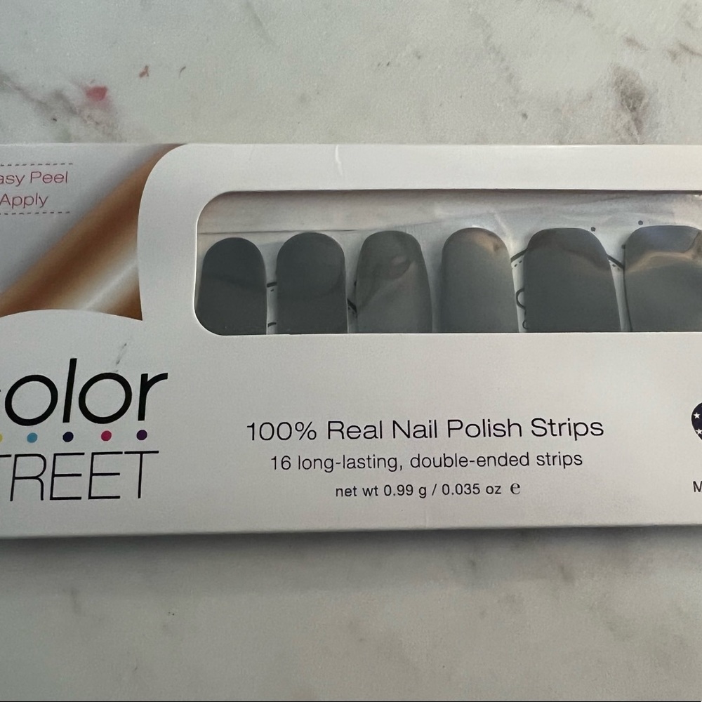 Color Street nail polish strips
